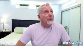 Curvy Stunner Chanel Barbie Sucks Dick While The Masseur Toy Her Pussy